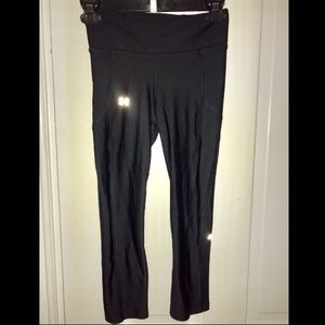 Compression Cropped Black Training Leggings